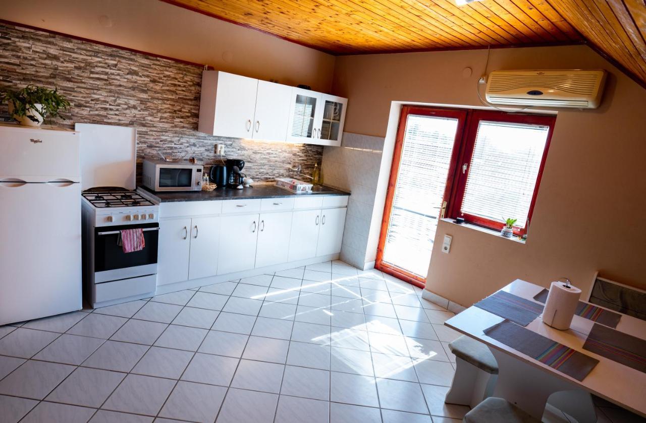 Tenisz Vendeghaz Ordacsehi Exterior foto
