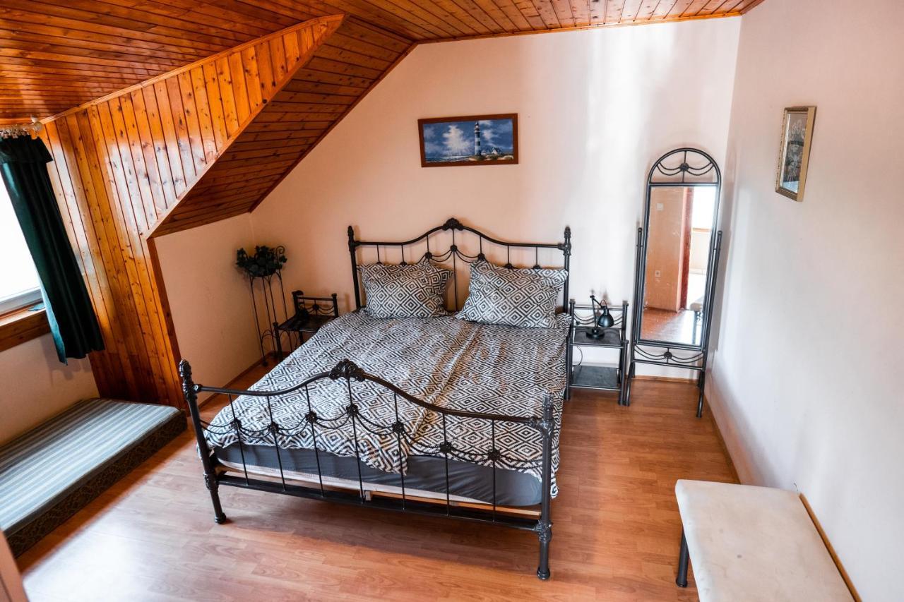 Tenisz Vendeghaz Ordacsehi Exterior foto