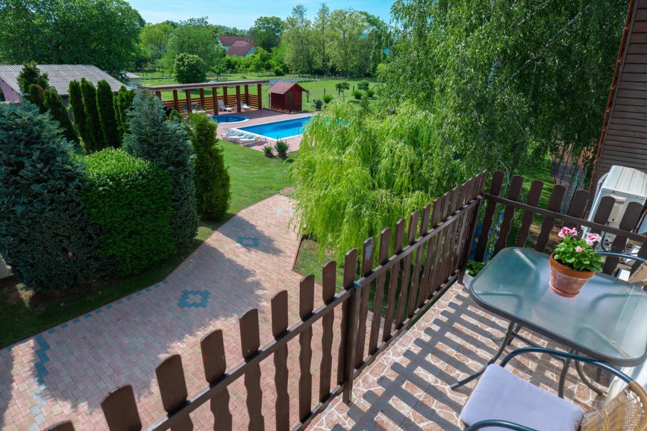 Tenisz Vendeghaz Ordacsehi Exterior foto